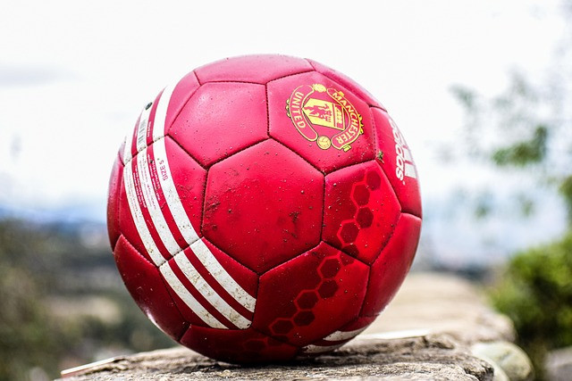 Ilustrasi soccer, football, ball. Foto: Pixabay