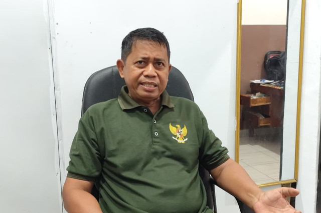 Kepala Sekolah SD Negeri 060951, Lesmono saat ditemui di kantornya, Kamis (13/8/2026). Foto: Amar Marpaung/kumparan