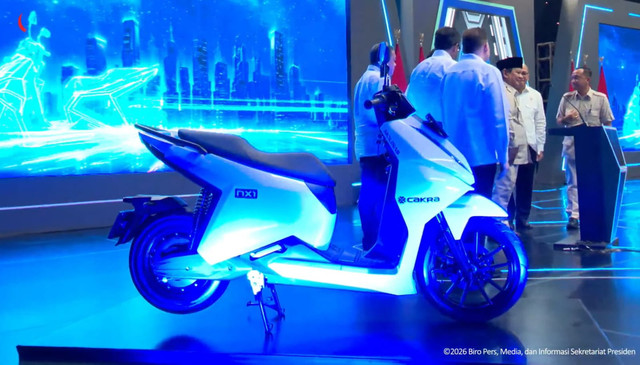 Motor listrik nasional Cakra NX1. Foto: YouTube/ Sekretariat Presiden