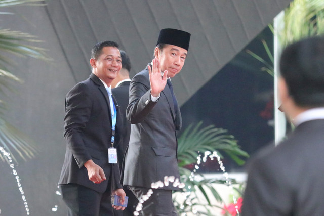 Presiden ke-7 Joko Widodo tiba di DPR, Jumat (14/8/2026). Foto: Jamal Ramadhan/kumparan