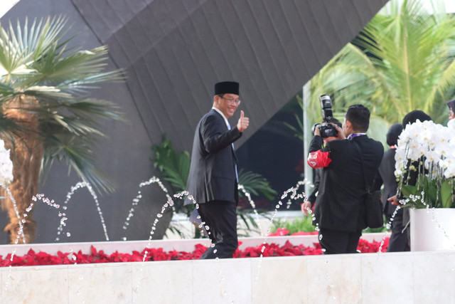 Menteri Keuangan Purbaya Yudhi Sadewa tiba di DPR, Jumat (14/8/2026). Foto: Jamal Ramadhan/kumparan