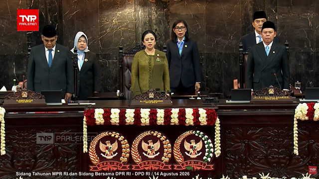 Ketua DPR, Puan Maharani, memimpin Sidang Tahunan DPR/MPR, Jumat (14/8/2026). Foto: YouTube/ TVR Parlemen