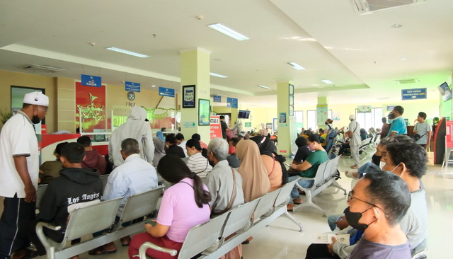Antrian Penunggu Pasien di RSU Negara. Dok. Istimewa