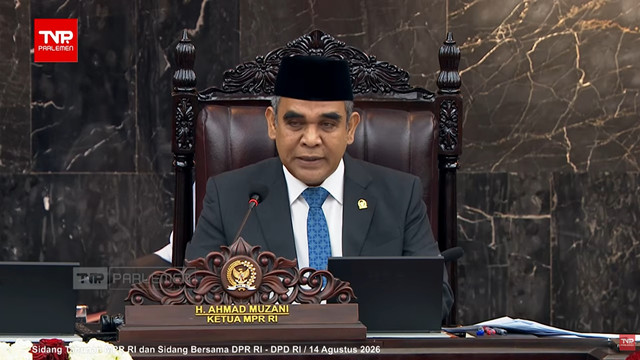 Ketua MPR, Ahmad Muzani, menghadiri Sidang Tahunan DPR/MPR, Jumat (14/8/2026). Foto: YouTube/ TVR Parlemen