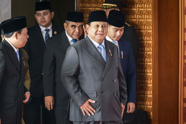 Presiden Prabowo Subianto bersama Wakil Presiden, Ketua MPR RI, dan Ketua DPD RI  berjalan memasuki ruangan untuk menghadiri Sidang Tahunan MPR RI dan Sidang Bersama DPR RI dan DPD RI Tahun 2026 di Kompleks Parlemen, Jakarta, Jumat (14/8/2026). Foto: Dhemas Reviyanto/ANTARA FOTO