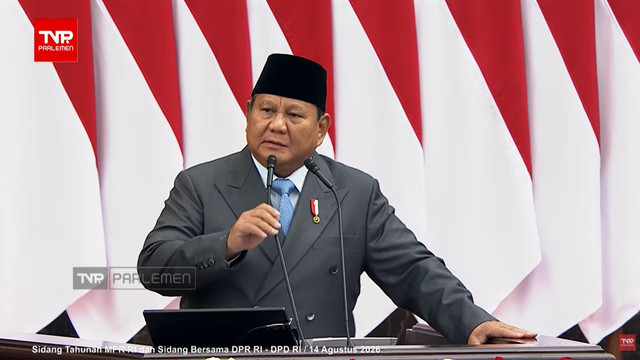 Presiden, Prabowo Subianto, memberikan sambutan dalam sidang Tahunan, Jumat (14/8/2026). Foto: YouTube/ TVR Parlemen