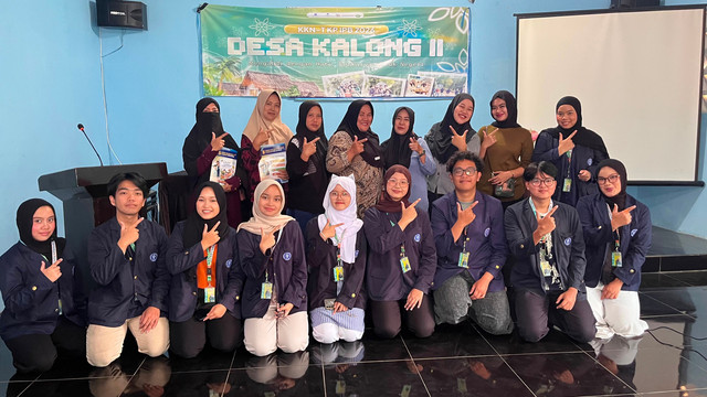 Pelatihan Kader Keamanan Pangan Desa Kalong II oleh Kelompok KKNT Keamanan Pangan IPB University, Dok. Pribadi.