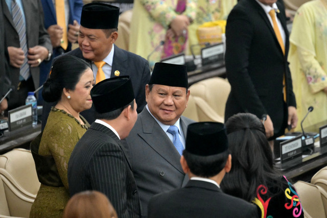Presiden Prabowo Subianto tiba menghadiri Sidang Tahunan MPR RI dan Sidang Bersama DPR-DPD RI Tahun 2026 di Kompleks Parlemen, Jakarta, Jumat (14/8/2026).
Foto: Bay Ismoyo/AFP