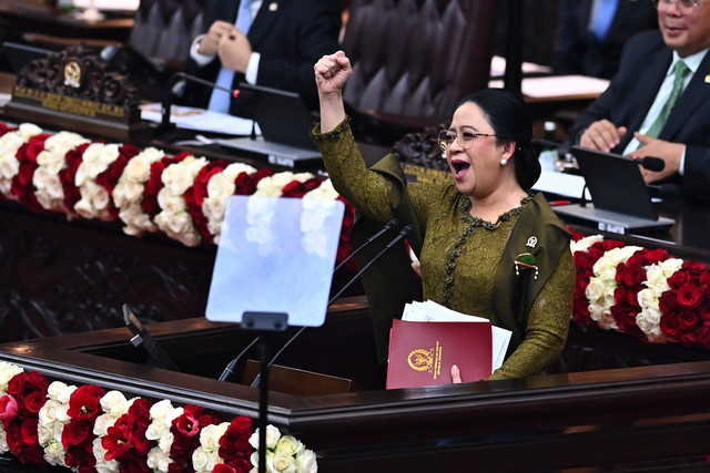 Ketua DPR Puan Maharani menyampaikan pidato dalam Sidang Paripurna Pembukaan Masa Persidangan I DPR Tahun Sidang 2026-2027 di Gedung Nusantara, Kompleks Parlemen, Jakarta, Jumat (14/8/2026). Foto: Rivan Awal Lingga/ANTARA FOTO