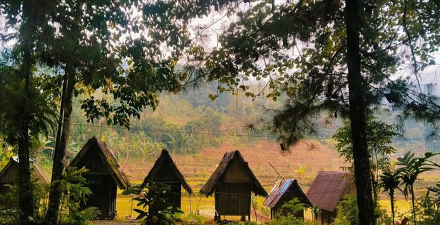 Ilustrasi desa kasepuhan cirompang lebak banten. foto: Dokumentasi Pribadi dari Saudara Ajat Sudrajat