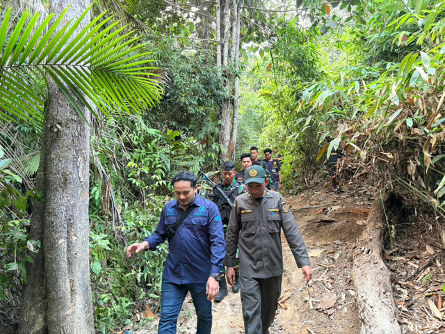 Tim gabungan menyisir jalan tikus di PLBN ENtikong