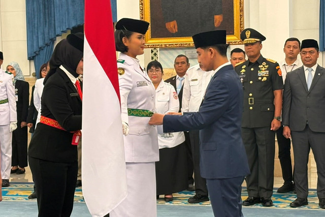 Suasana upacara pengukuhan Paskibraka Tingkat Pusat 2026 di Istana Negara, Jakarta, Sabtu (16/8/2025). Foto: Zamachsyari/kumparan