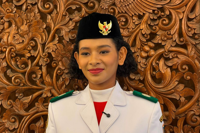 Paskibraka asal Papua Tengah Gladys M Aibe di Istana Negara, Jakarta, Sabtu (15/8/2026). Foto: Zamachsyari/kumparan