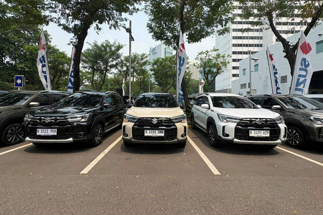 Seremoni penyerahan simbolis 26 unit Suzuki XL7 ke konsumen di Jakarta, Sabtu (15/8/2026). Foto: Sena Pratama/kumparan