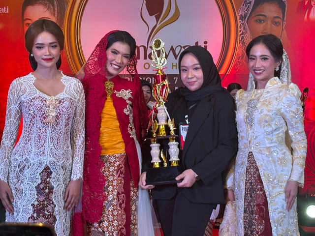 Desainer muda asal Kota Yogyakarta, Sarah Azzahra. Foto: Dok. Istimewa