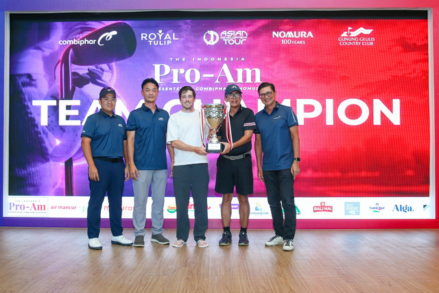 Darcy Brereton dan Sofjan Arsad Juara Kategori Beregu The Indonesia Pro-Am presented by Combiphar & Nomura 2025. Foto: Faizal Rachman TIPA
