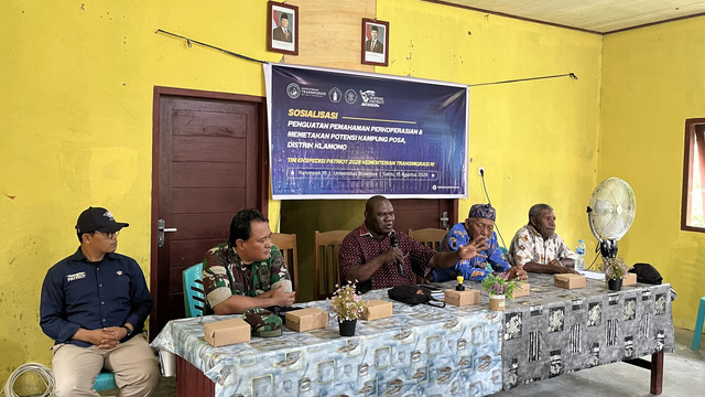 Sosialisasi Pemahaman Perkoperasian dan Pemetaan Potensi KPB Posa oleh Tim 16 Ekspedisi Patriot bersama pemangku kepentingan setempat (Dokumen Pribadi)