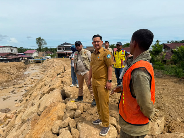 Tim Satgas PRR meninjau pemulihan pascabencana di Kabupaten Aceh Selatan. Foto: Dok. Satgas PRR