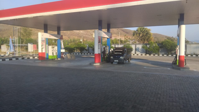 PT Pertamina Patra Niaga terus memastikan pasokan BBM dan LPG di wilayah Flores, Nusa Tenggara Timur (NTT), tetap dijaga dan dipulihkan secara bertahap pascagempa bumi, Minggu (16/8/2026). Foto: Dok. Pertamina Patra Niaga