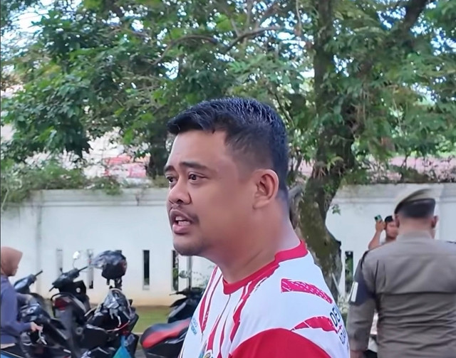 Bobby tegur ASN pakai mobil dinas saat hari libur. Dok: Instagram @bobbynst