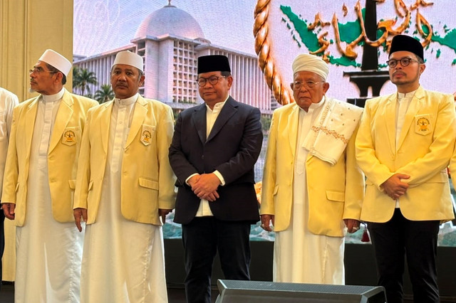 Gubernur DKI Jakarta Pramono Anung menghadiri pelantikan Pengurus Forum Ulama Habaib di Jakarta International Velodrome, Jakarta Timur, Selasa (18/8/2026). Foto: Nauval Pratama/kumparan