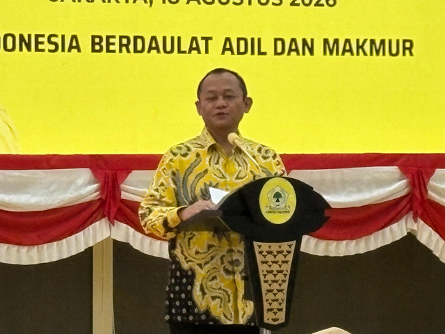 Sekjen Partai Golkar, Muhammad Sarmuji, memberi sambutan pembuka pada acara Arahan Kemerdekaan di DPP Golkar, Jakarta Barat, Selasa (18/8/2026). Foto: Joakhim Tharob/kumparan