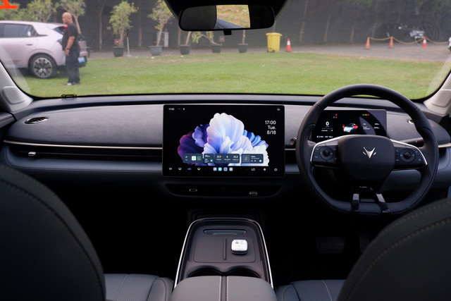 Media first drive mobil listrik BAIC T1 Jakarta-Bandung, (18-19/8/2026). Foto: Sena Pratama/kumparan