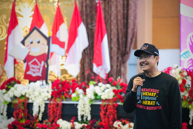 Mensos Gus Ipul ajak tingkatkan kepekaan sosial terhadap invisible people seperti anak putus sekolah dalam penutupan HUT ke-81 RI di Kemensos, Selasa (18/8/2026). Foto: Kemensos RI