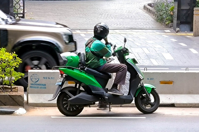 Ilustrasi ojek online. Foto: Echo G/Shutterstock