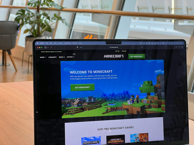 Ilustrasi cara download Minecraft gratis. Foto: Unsplash.