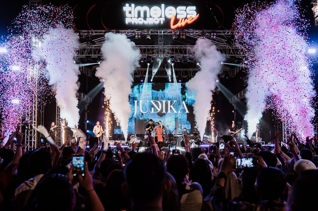 Timeless Project Live Bawa Nostalgia Musik 2000-an ke Palembang. Foto: Dok. Istimewa