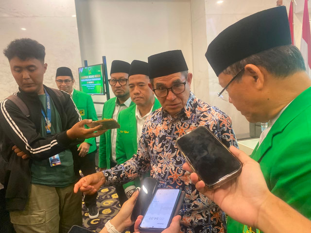 Mantan Ketua Mahkamah Konstitusi, Hamdan Zoelva, menghadiri Rakornas Bidang Hukum PPP di Jakarta Pusat, Kamis (20/8). Foto: Joakhim Tharob/kumparan