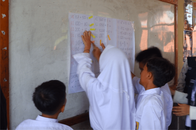 Keseruan kuis matematika ala Clash of Champions di Yayasan Yasalam