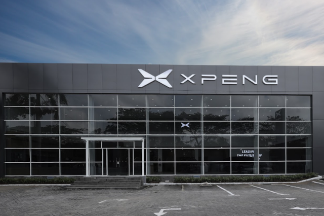 Xpeng Experience & Service Center di Surabaya, Jawa Timur. Foto: Dok. Xpeng Indonesia 