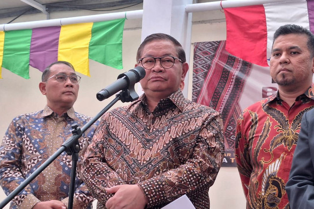 Gubernur DKI Jakarta Pramono Anung dalam jumpa pers usai acara Seminar Kebangsaan HKBP Menteng 2026, di Gereja HKBP Menteng Jakarta Pusat, Sabtu (22/8/2026). Foto: Kevin Daniel/kumparan