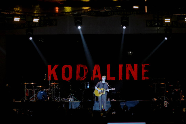 Band asal Irlandia, Kodaline, tampil di hari pertama LaLaLa Festival 2026 di Karma Stage, JIExpo Kemayoran, Jakarta, Sabtu (22/8/2026). Foto: Jamal Ramadhan/kumparan