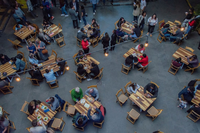 Ilustrasi Food Court/Unsplash/Regina Victorica