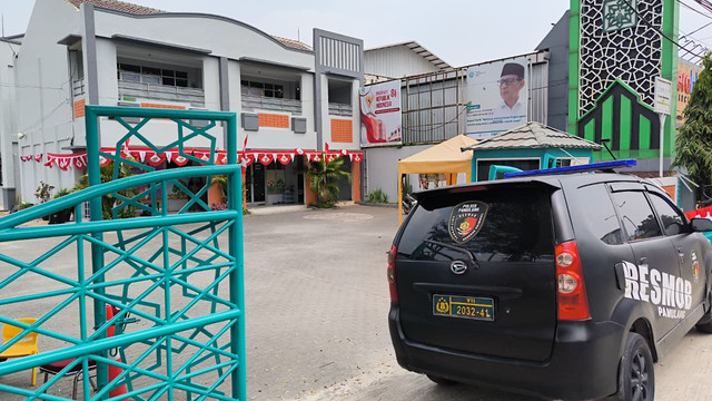 Situasi TK dan SD Islam Pembangunan Pamulang, Kota Tangerang Selatan, Senin (24/8) usai terjadi keributan dengan massa dari pihak UIN. Foto: Dok. Istimewa