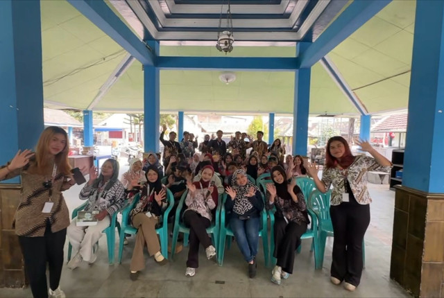 Edukasi AI Oleh (KKN) PKM Bahari Kelompok 26 FPIK Universitas Brawijaya