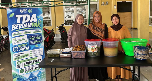 TDA Palopo Bagikan 314 Porsi Makanan Lewat Program TDA Berdampak