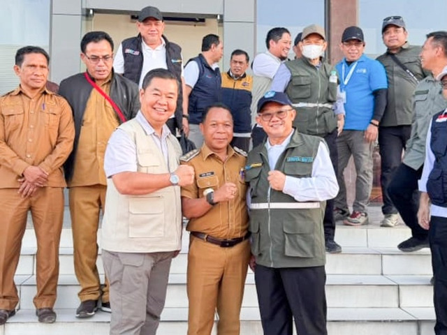 Dirjen Dukcapil Teguh Setyabudi beserta jajaran mendatangi Flores, NTT, Senin (24/8/2026). Foto: Dok. Ditjen Dukcapil