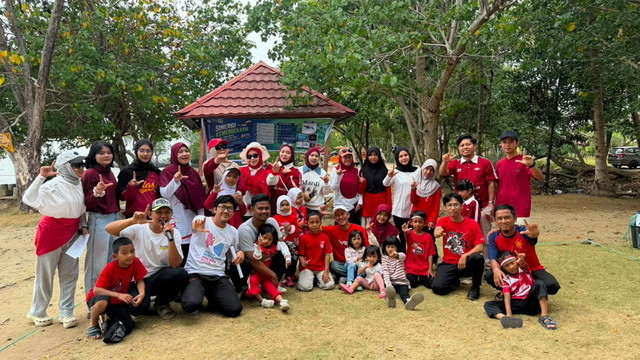 TDA Palopo 9.0 Pererat Kebersamaan Member dan Keluarga di Pantai Labombo