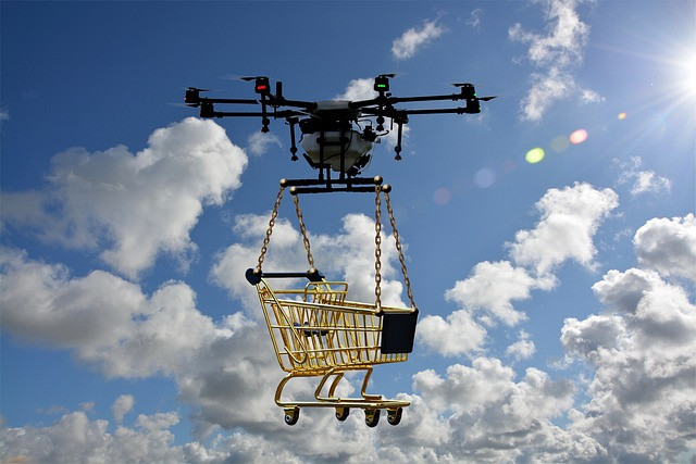Ilustrasi drone, logistics drone, package drone. Foto: Pixabay