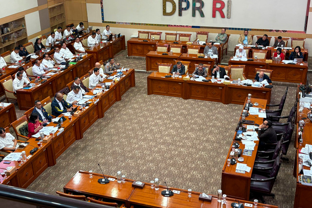 Suasana rapat dengar pendapat Komisi III DPR dengan Kabareskrim Polri dan Konsorsium Pembaruan Agraria di Kompleks Parlemen, Senayan, Jakarta, Rabu (26/8/2026). Foto: Nasywa Athifah/kumparan