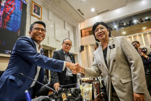 Calon Gubernur Bank Indonesia (BI) Destry Damayanti mengikuti uji kelayakan dan kepatutan (fit and proper test) bersama Komisi XI DPR di Kompleks Parlemen, Senayan, Jakarta, Rabu (26/8/2026). Foto: Rivan Awal Lingga/ANTARA FOTO
