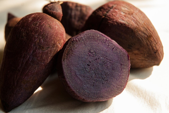 Foto: https://cdn.pixabay.com/photo/2016/07/30/16/15/yams-1557440_960_720.jpg
