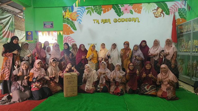 Dosen UMY Tingkatkan Literasi Kesehatan Edukasi Deteksi Dini Tumor Payudara