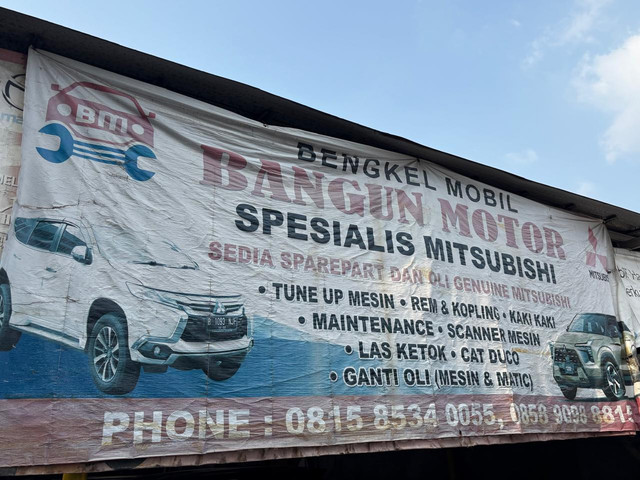 Bengkel Bangun Motor spesialis Mitsubishi di Ciracas, Jakarta Timur. Foto: Alvian Yoga Yulianto/kumparan