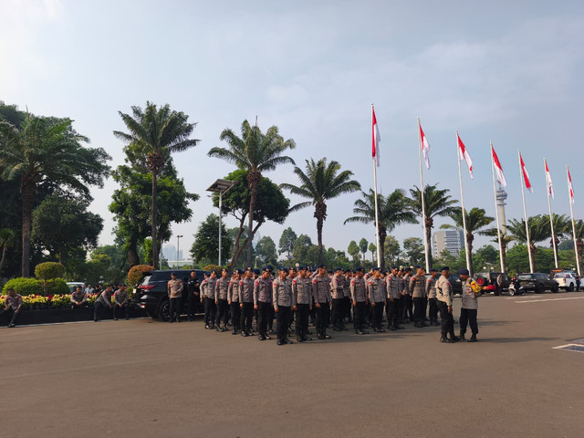 Suasana Penjagaan Aksi Penyampaian Pendapat oleh Aparat Gabungan di dalam Kompleks Parlemen, Senayan, Jakarta, Kamis (27/8/2026). Foto: Aditya Nugraha/kumparan