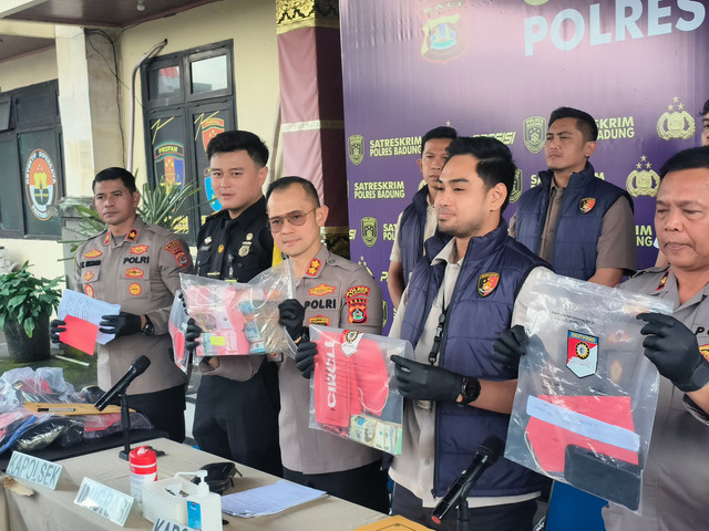 Konferensi Pers Polres Badung soal kasus asusila. Foto: Sandra Gisela/kumparan